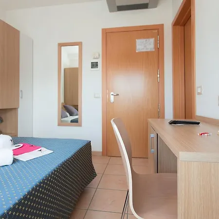 Hotel Souvenir 3*